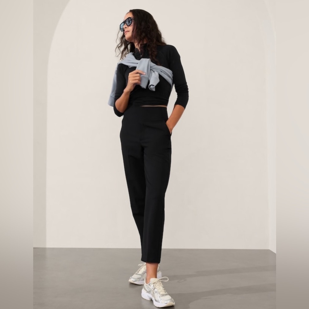 NWT Athleta Endless Black Pants size 8. - Picture 3 of 10